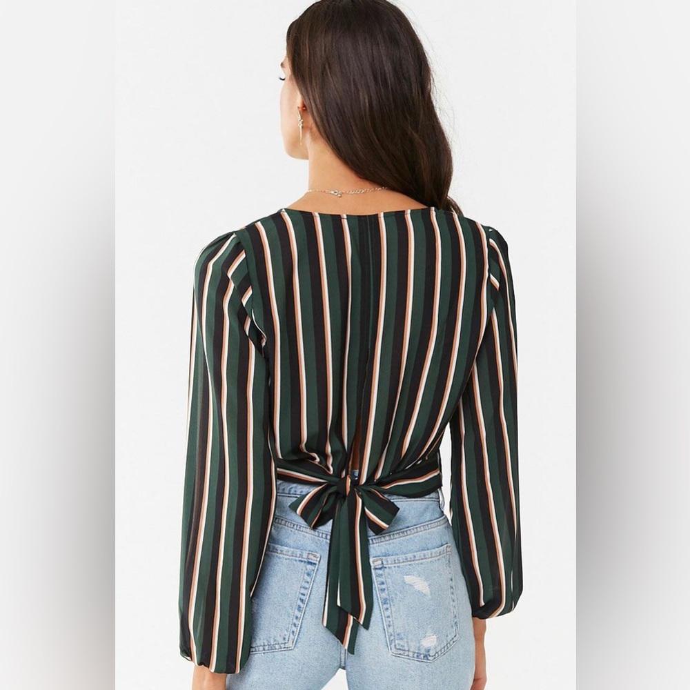 Forever 21 Large Sheer Striped Surplice Crop Top in Hunter Green/Stripes - Picture 9 of 10